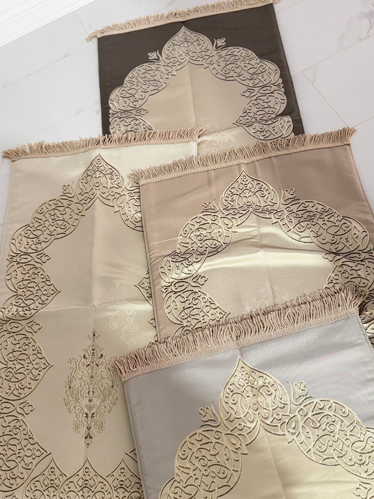 Embroidered Padded Prayermats - Free Ayatul Kursi Magnet