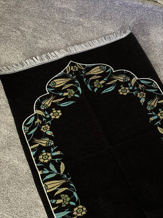 Embroidered Blue/Green Floral Prayermat